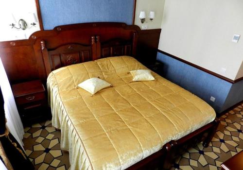 Номер люкс с 1 двуспальной кроватью