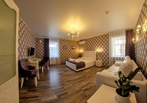 Номер делюкс премиум с 1 двуспальной кроватью