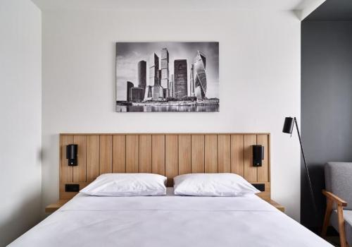 Номер улучшенный с 1 двуспальной кроватью