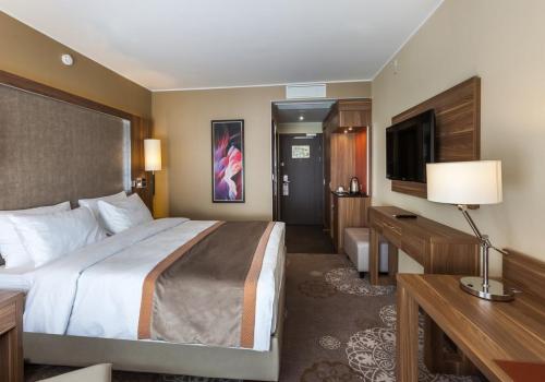 Фото Отель DoubleTree by Hilton Tyumen