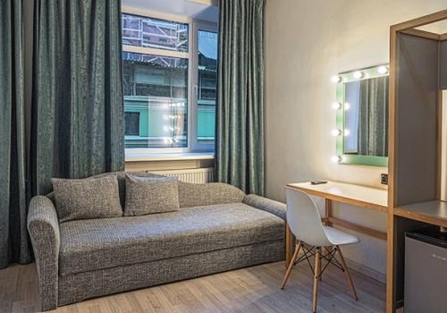 4-местный номер комфорт с 1 двуспальной кроватью