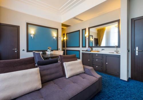 Фото Отель Томь Ривер Плаза