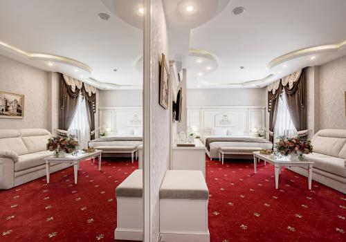 Фото Imperial Palace