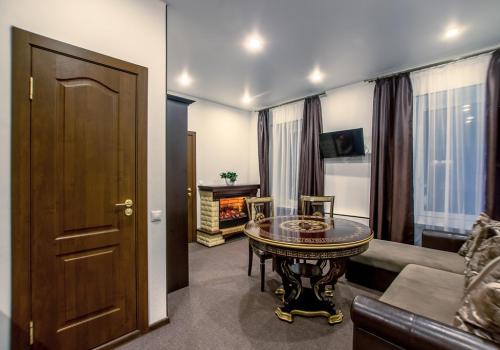 Фото Отель Ревиваль