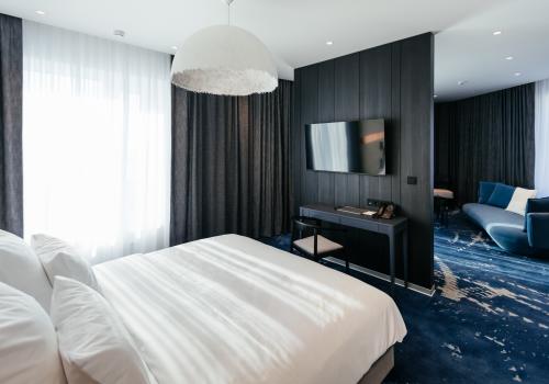 Джуниор Сюит Нариори