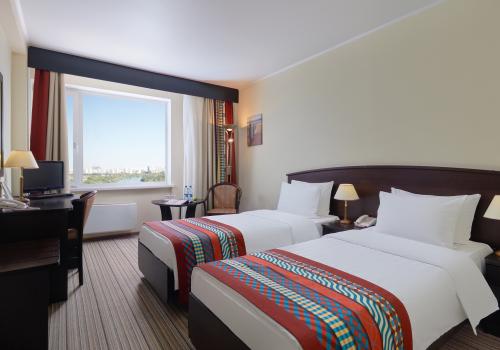 Номер стандарт плюс с 2 односпальными кроватями