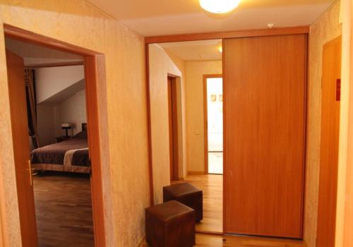 Фото Отель Четыре короны