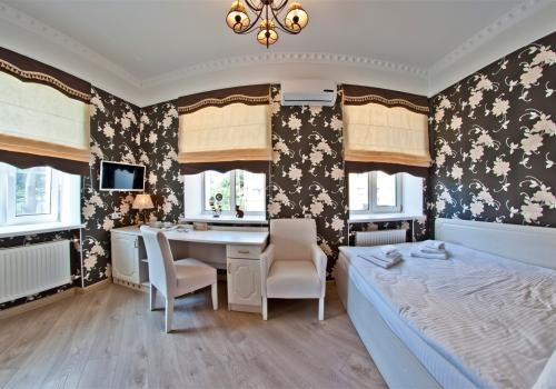 Номер стандарт с 1 двуспальной кроватью