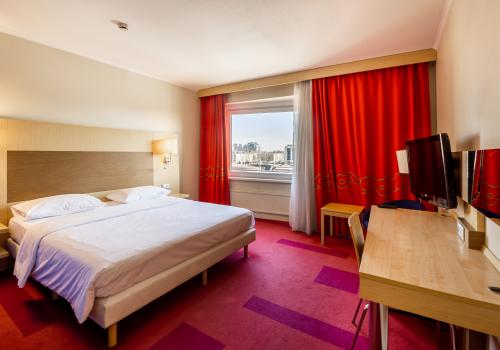 2-местный номер улучшенный с видом на площадь