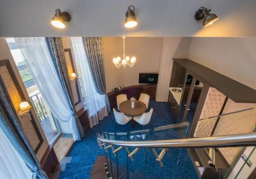 Фото Отель Томь Ривер Плаза