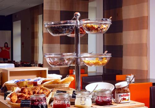 Фото Отель Reddy