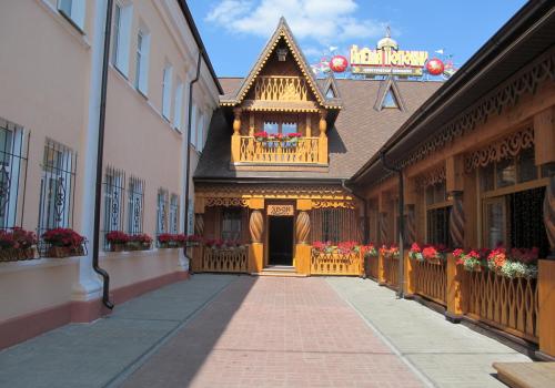 Фото Алеша Попович Двор