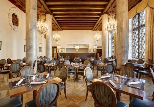 Фото Hilton Moscow Leningradskaya