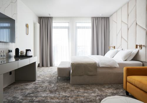 Номер улучшенный полулюкс с балконом Панорама