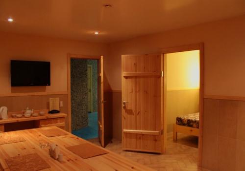 Фото Алеша Попович Двор