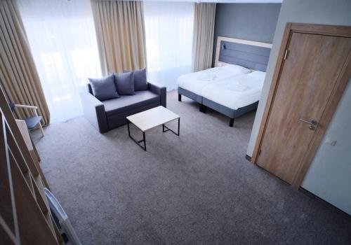 Фото отеля 6