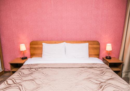 Номер полулюкс с 1 двуспальной кроватью