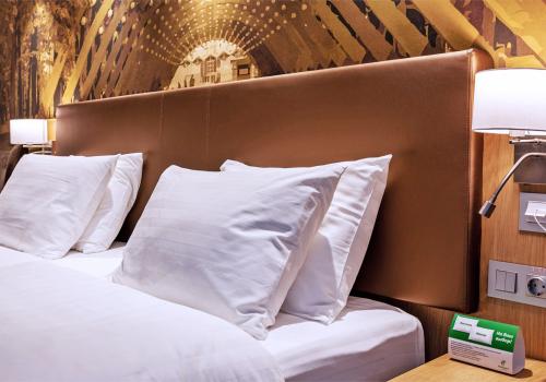 Номер стандарт для людей с ограниченными возможностями