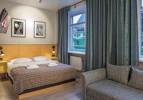 4-местный номер комфорт с 1 двуспальной кроватью