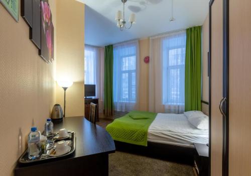 Номер стандарт с 1 двуспальной кроватью