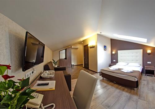 Номер стандарт комфорт (мансарда)