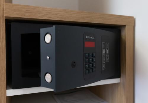 Номер стандарт улучшенный с 1 двуспальной кроватью