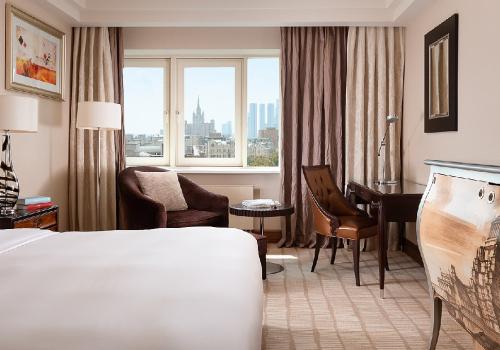 Номер делюкс с 1 двуспальной кроватью