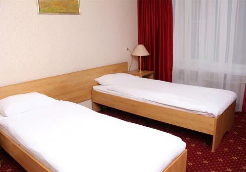 Номер эконом с 2 односпальными кроватями