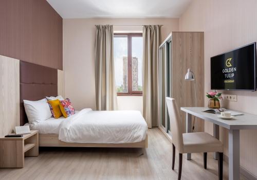 Фото Отель Golden Tulip Krasnodar