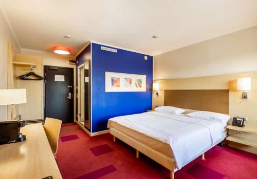 Фото Cosmos Saint-Petersburg Pulkovskaya Hotel