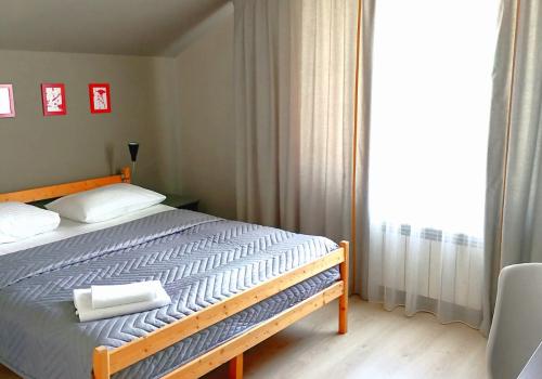 Номер эконом с 1 двуспальной кроватью (мансарда)