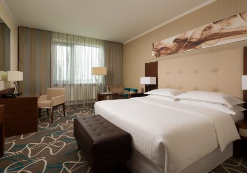 Номер стандарт с 1 двуспальной кроватью