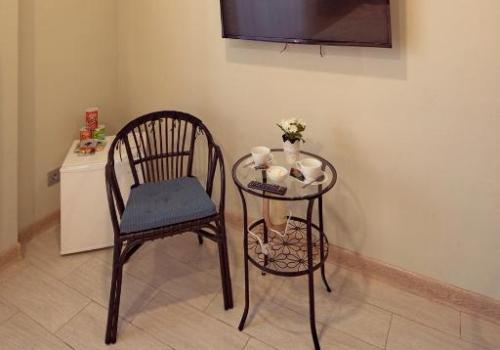 Номер стандарт с 1 двуспальной кроватью