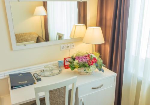 Номер стандарт с 1 двуспальной кроватью