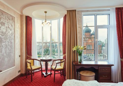 Номер делюкс с 1 двуспальной кроватью