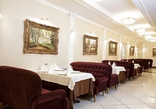 Завтрак в ресторане отеля Relita-Kazan