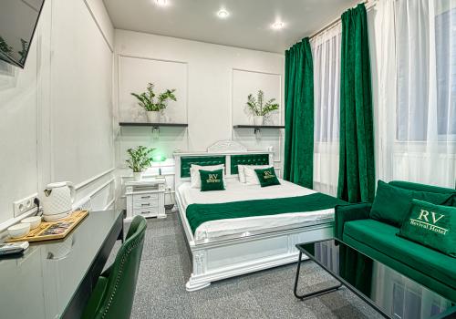 Фото Отель Ревиваль