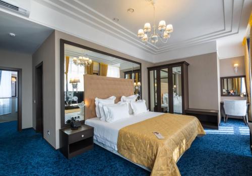 Фото Отель Томь Ривер Плаза