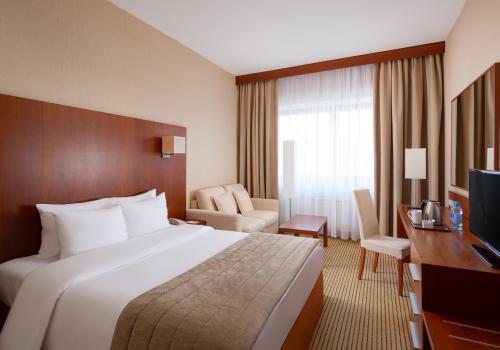 Фото Отель HolidayHall Samara