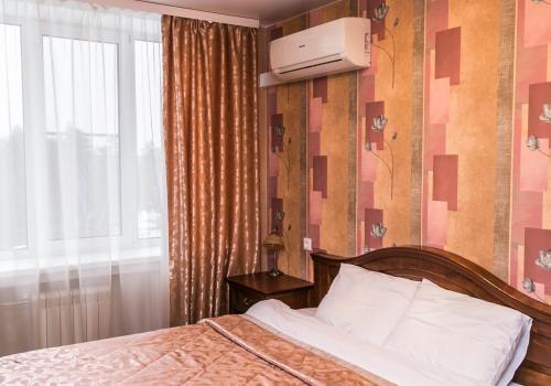 Номер люкс с 1 двуспальной кроватью