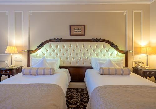 Номер улучшенный с 2 односпальными кроватями