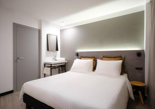 Номер делюкс с 1 двуспальной кроватью