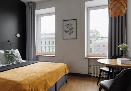 3-местный номер студия улучшенный с видом на город