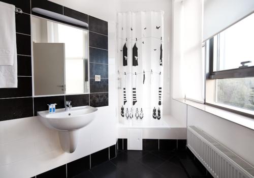 Номер стандарт с 1 двуспальной кроватью