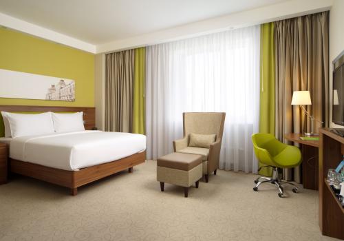 Номер стандарт с 1 двуспальной кроватью