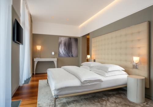 Фото Crystal House Suite Hotel & Spa