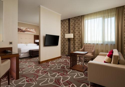 Фото Sheraton Skypoint Luxe