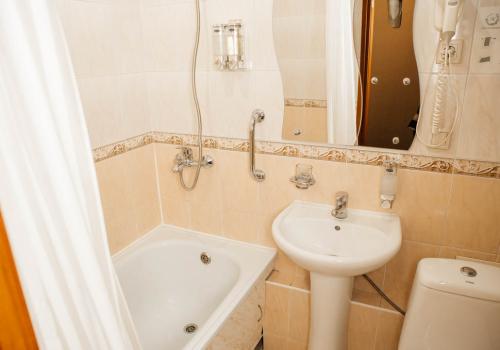 Фото Отель АМАКС Центральная