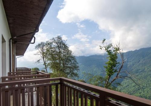 Фото Отель Riders Lodge