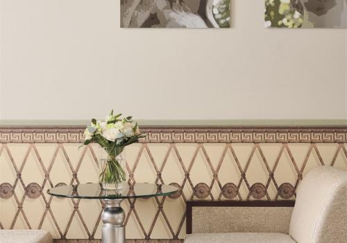 Номер улучшенный с 1 двуспальной кроватью вид в Атриум